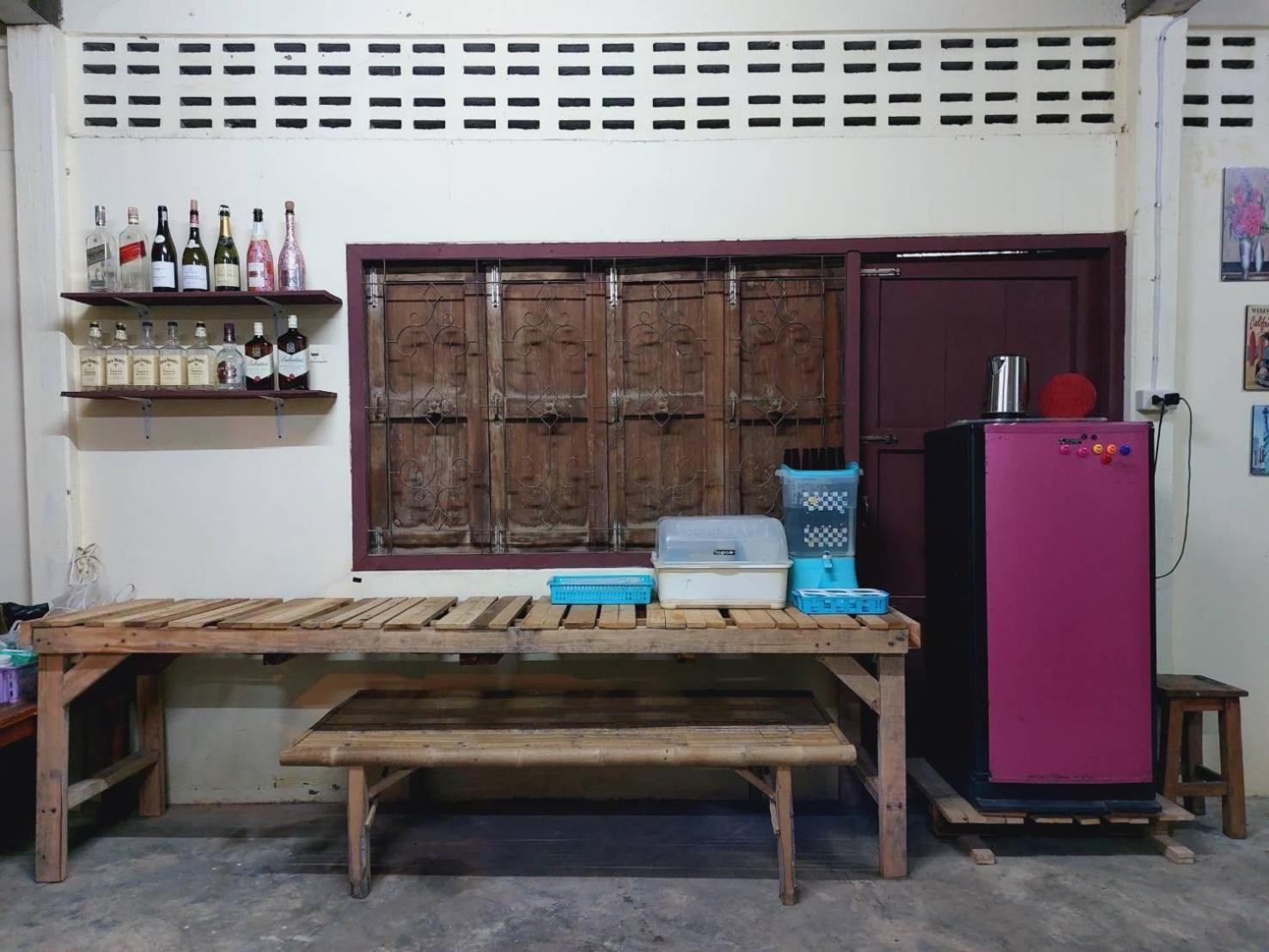 Hostelbed And Retreat Phitsanulok Exterior photo